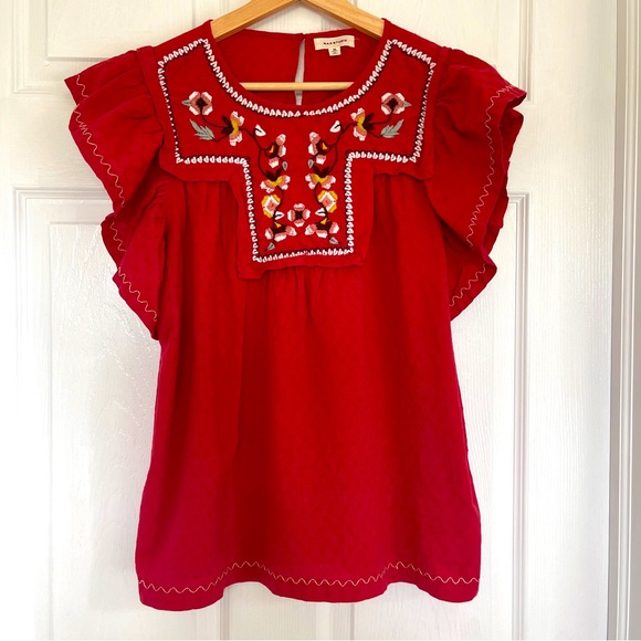 Max Studio Tops - Max Studio Embroidered Top Sz M Gently Loved